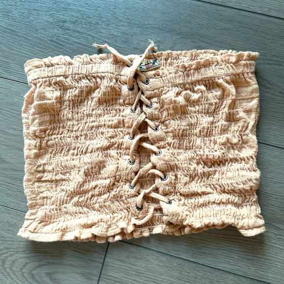 DIVIDED SKY LACE-UP TUBE TOP - Picture 2 of 3